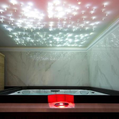 Jacuzzi Spa Prestige Krakow Bagian luar foto
