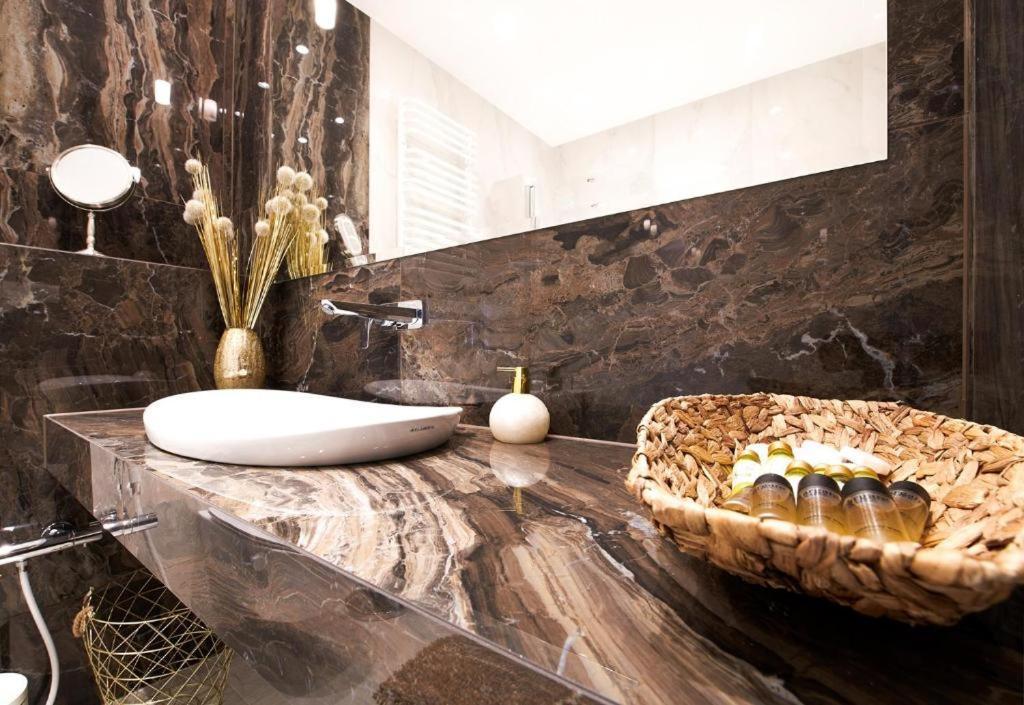 Jacuzzi Spa Prestige Krakow Bagian luar foto