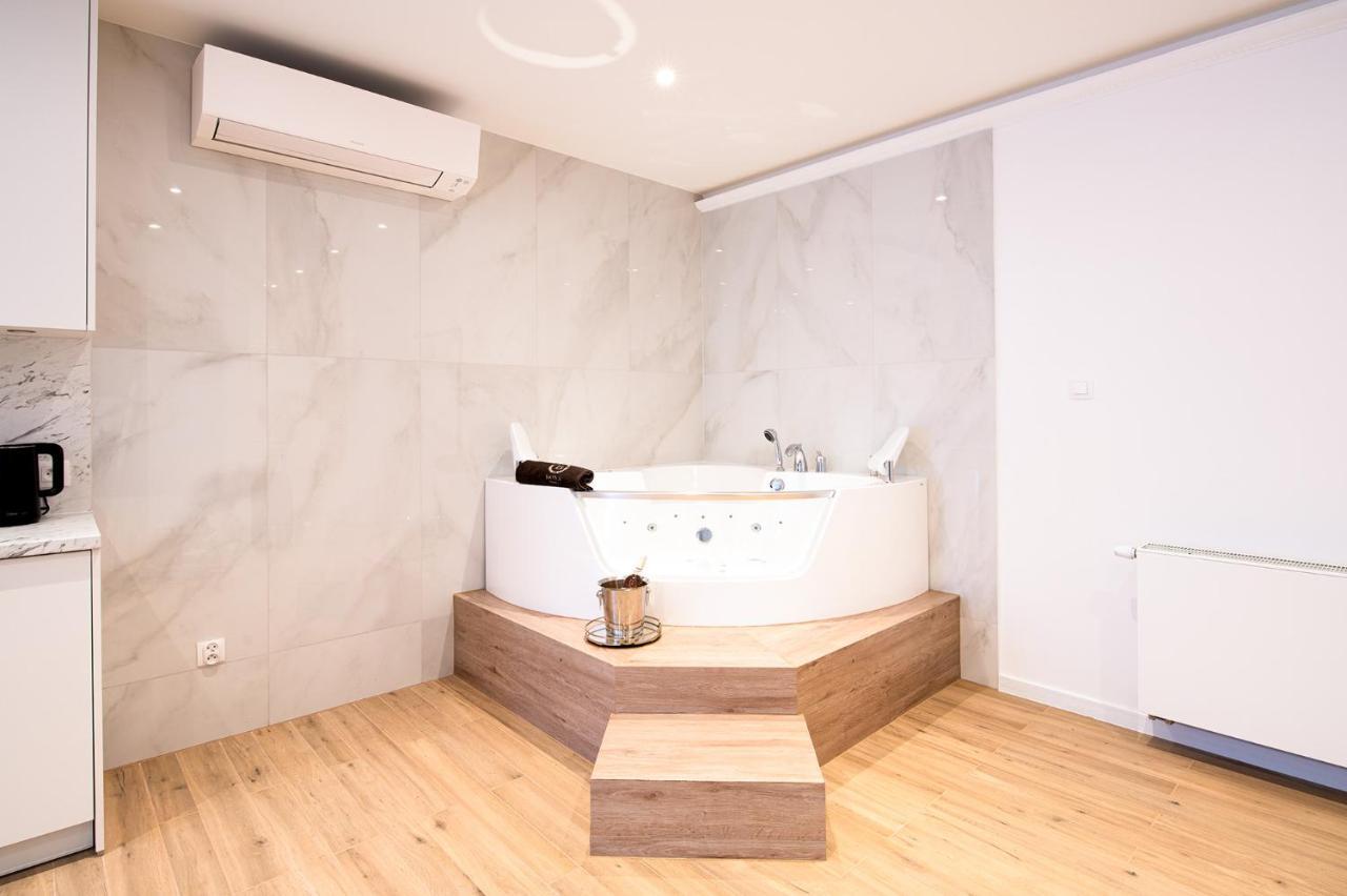 Jacuzzi Spa Prestige Krakow Bagian luar foto